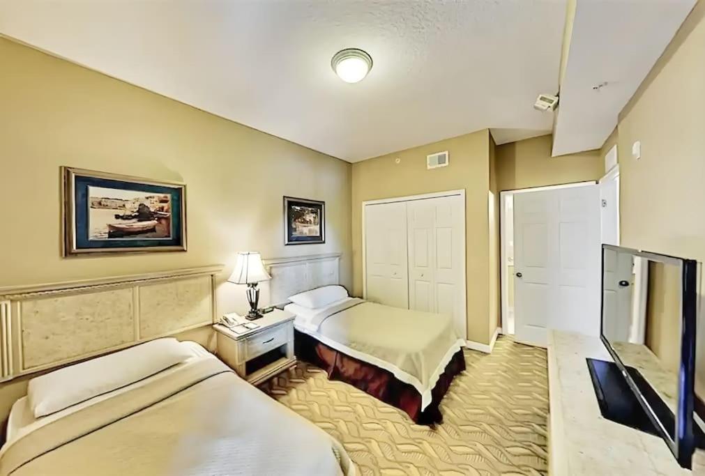 Entire Rental 3-Br Minutes From Disney X8 Hot Tub Apartment 2204 Orlando Luaran gambar